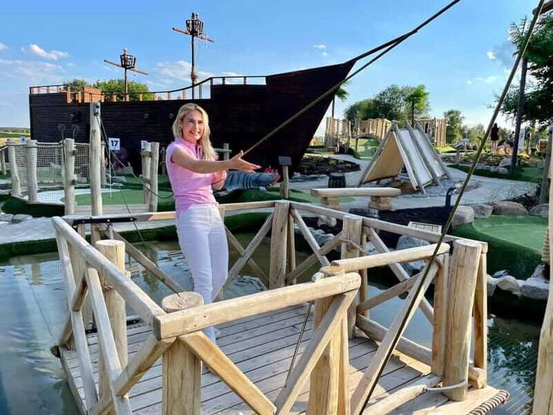 Berlin: Pirate´s Island Adventure Mini Golf Ticket - Berlin: Pirate´s Island Adventure Mini Golf Ticket