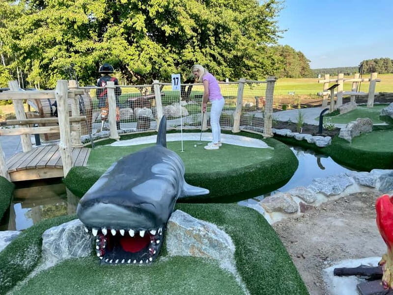 Berlin: Pirate´s Island Adventure Mini Golf Ticket - FAQs