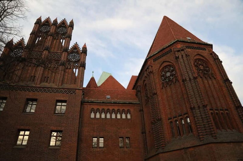 Berlin: Private Sightseeing Tour in an E-Rickshaw - Who Should Consider This Tour?