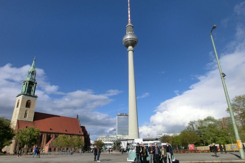 Berlin: Private Sightseeing Tour in Iconic Oldtimer VW Bus - Exploring the Tour Itinerary