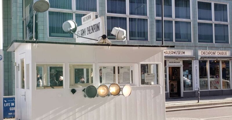 Berlin: Private walking tour through the city center - Key Points