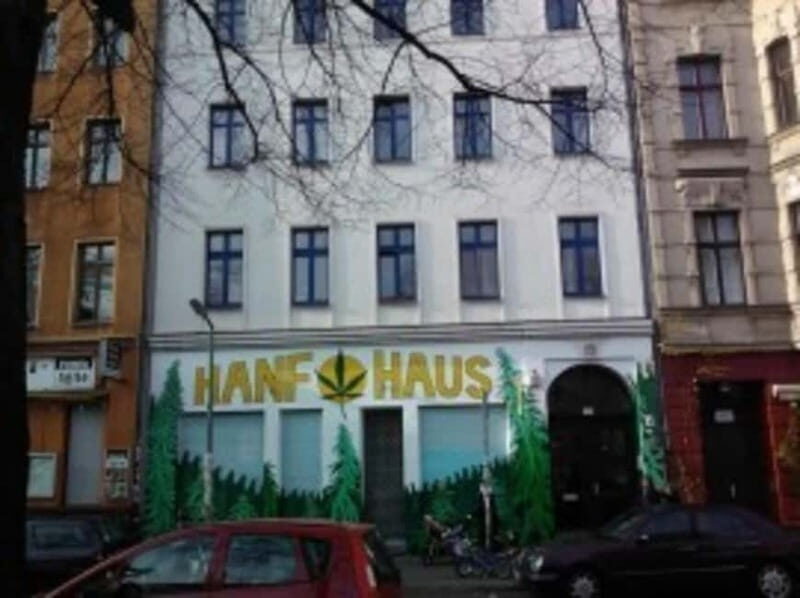 Berlin: Private Wild Kreuzberg Guided Walking Tour - Key Points