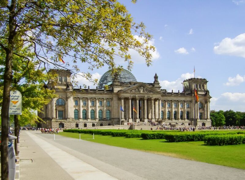 Berlin: Reichstag, Plenary Chamber, Cupola & Government Tour - Practical Details and Tips