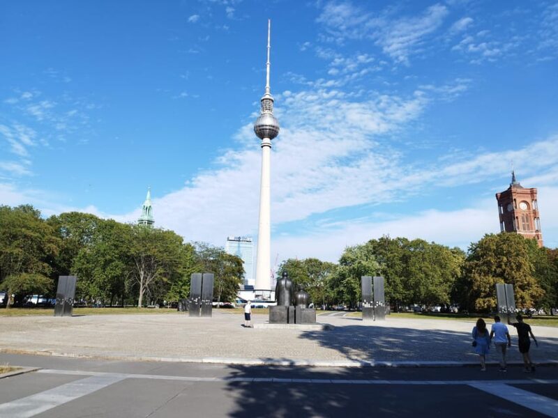 Berlin Rickshaw Cruise Cruise line Ships Start Haubtbahnhof - What Makes This Rickshaw Tour Stand Out?