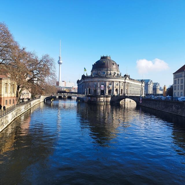 Berlin Rickshaw Cruise Cruise line Ships Start Haubtbahnhof - Who Is This Tour Best For?