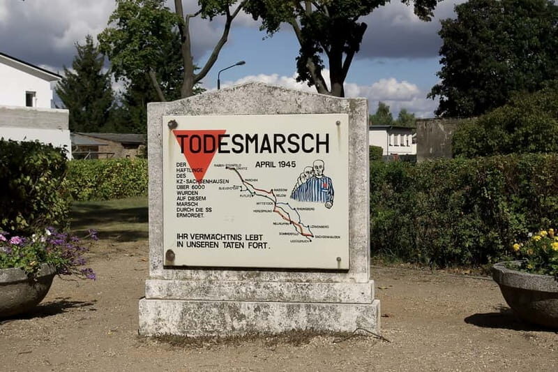 Berlin & Sachsenhausen: 5-Hour Tour "Third Reich" by VW-Bus - Exploring the Nazi Past in Berlin