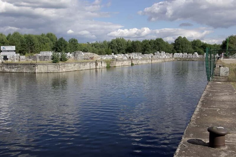 Berlin & Sachsenhausen: 5-Hour Tour "Third Reich" by VW-Bus - The Sum Up