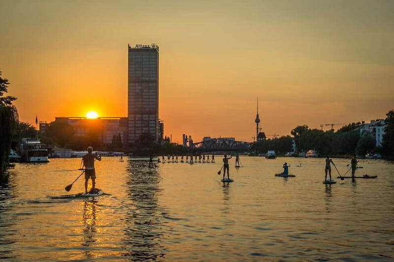 Berlin: SUP Sunset Tour to the Molecule Man - Key Points