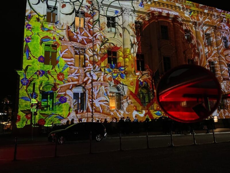 Berlin: taxi-bicycle Tour by Night and Illuminations - Considerations and Tips
