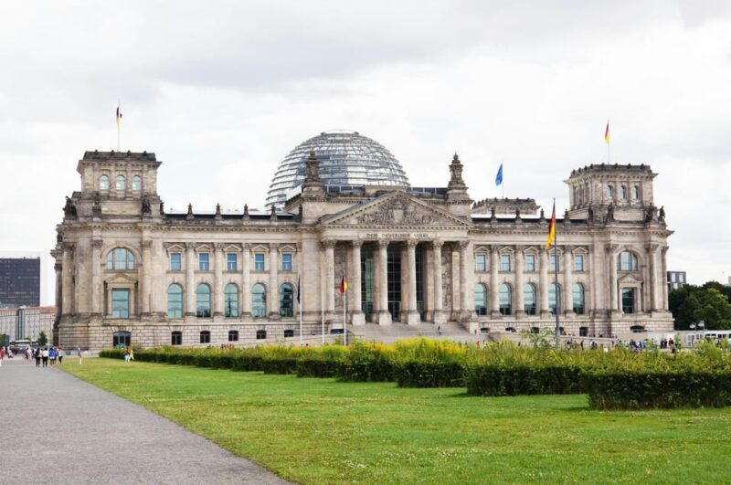 Berlin: Tour with Private Guide - What to Expect During the Tour