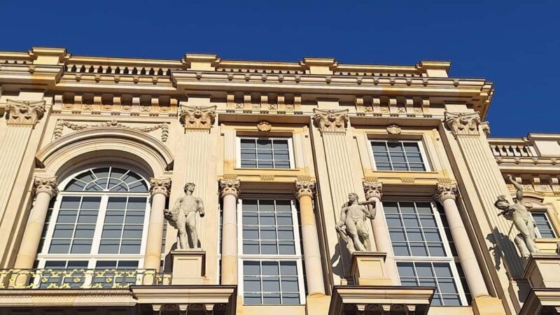 Berlin: Walking tour of the old town  TV tower, city hall, palace - Final Thoughts: Who Will Love This Tour?