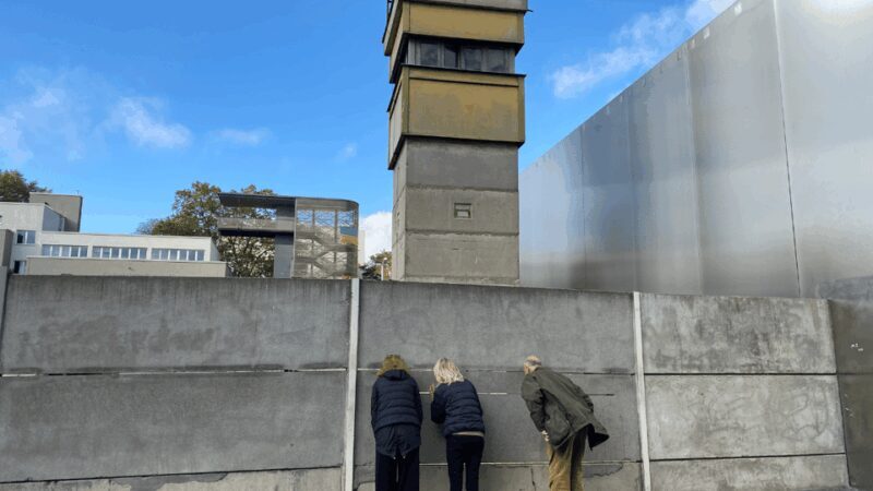 Berlin Wall Tour - Tears, Tunnels & Triumphs (Small Group) - A Deep Dive into the Berlin Wall Tour