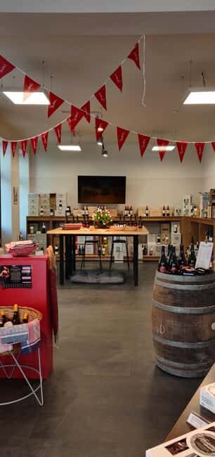 Berlin: Wine Tasting Session with Paired Snacks - Key Points