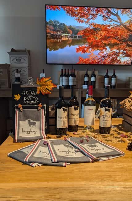 Berlin: Wine Tasting Session with Paired Snacks - The Value of a Focused Grape-Centric Tasting