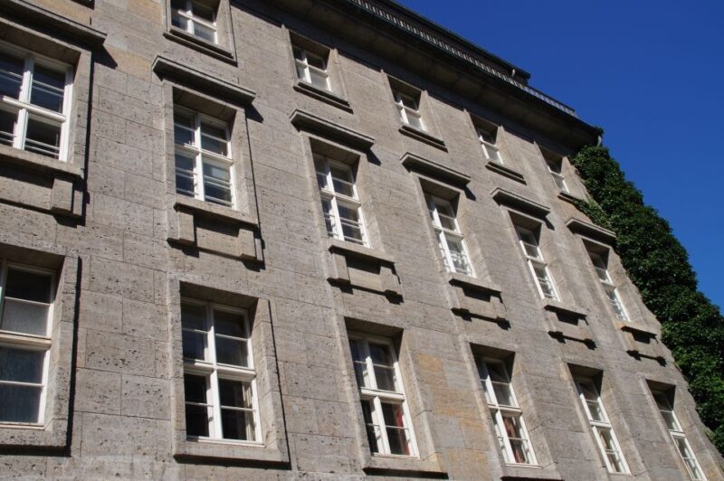 Berlín y el Nacionalsocialismo. Group Tour in Spanish - An In-Depth Look at the Tour Experience