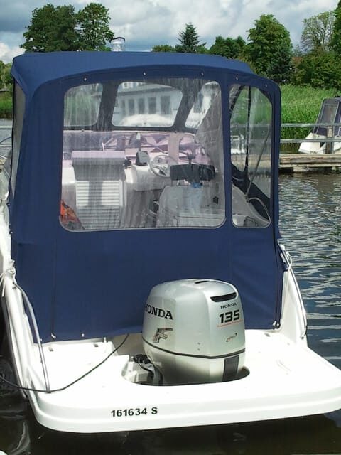 Berlin:Guided South Berlin Yacht Tour with Swim Stop (relax) - The Sum Up