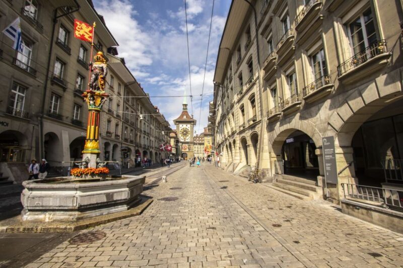 Bern: Capture the most Photogenic Spots with a Local - Who Will Love This Tour?