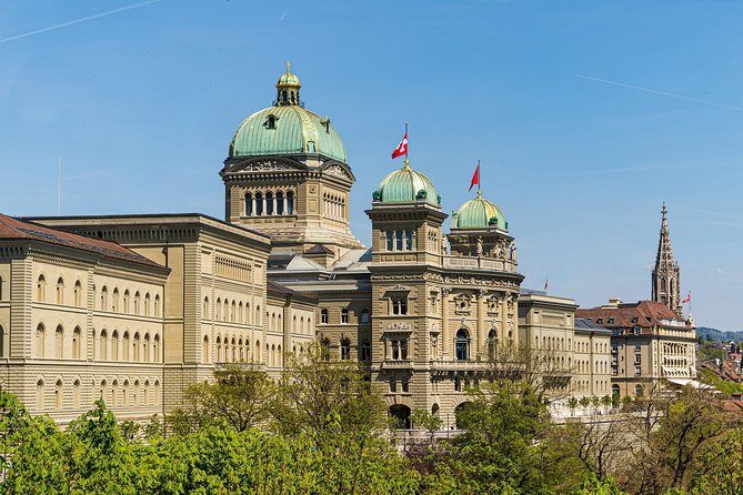 Bern Private Walking Tour with a Professional Guide - Key Points