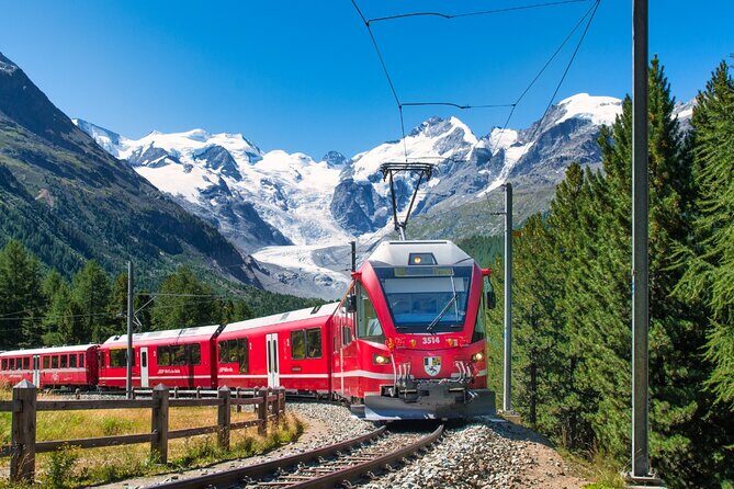 Bernina Red Train Experience by train from Lecco - Varenna - Key Points
