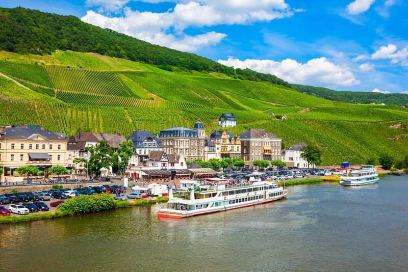 Bernkastel-Kues, Moselle: Bicycle picnic boat tour with wine tasting - An In-Depth Look at the Tour