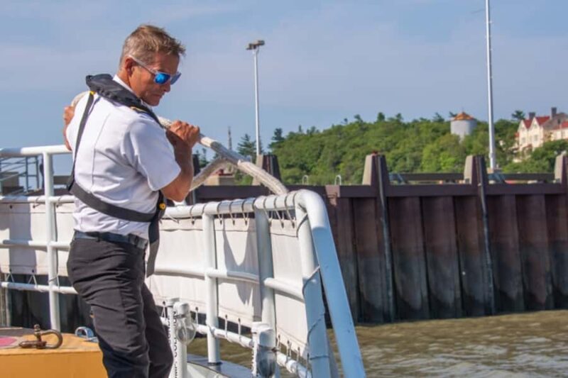 Berthier-sur-Mer: 1000 Razorbill Penguins Observation Cruise - FAQ