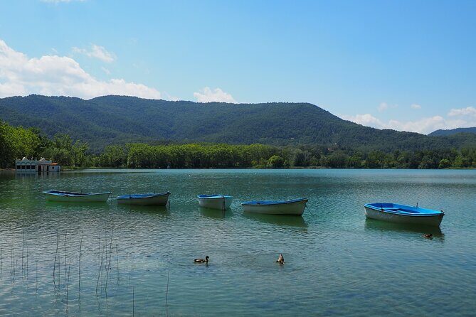 Besalú, Banyoles Lake & Volcanic Castellfollit from Girona - FAQs