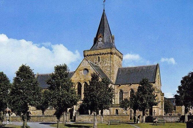 Bespoke build your own Highland Tour in 16 seat minibus - A Deep Dive into the Highland Experience