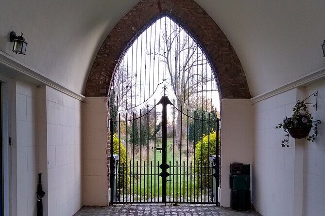 Bespoke Friars Bush Ancient Graveyard Tour - The Sum Up