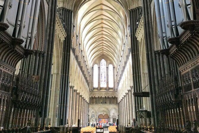 Bespoke private tours of Stonehenge and Avebury by car with local guide - FAQ