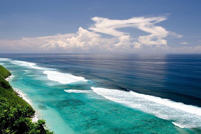 Best Bali Beaches - Uluwatu Temple - FREE Wi-Fi - Authentic Experiences and Hidden Gems