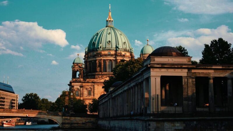 Best of Berlin: Private Walking Tour with a Local - Introduction: A Different Way to Discover Berlin