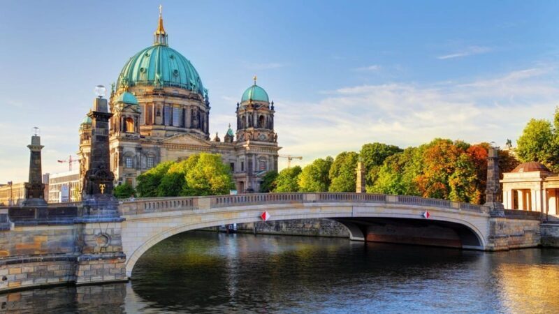 Best of Berlin: Private Walking Tour with a Local - Breakdown of the Itinerary