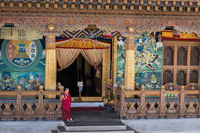 Best of Bhutan Tour( Culture- Hikes- Short Trek- Monastic Stay) - Key Points