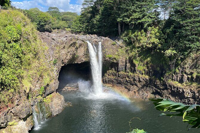 Best of Big Island: Volcanoes, Waterfall, Blacksand Beach & Lunch - Key Points