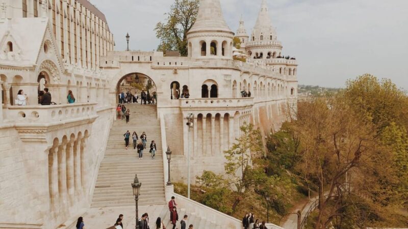 Best of Budapest: Private Walking Tour with a Local - Key Points