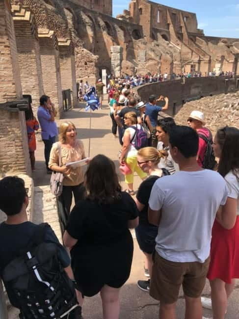 Best of Colosseum Experience: Exclusive Tour in 40 Languages - The Value of This Tour
