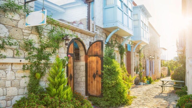 Best of Izmir: Private Walking Tour with a Local - Exploring Izmir with a Local: What to Expect from the Tour