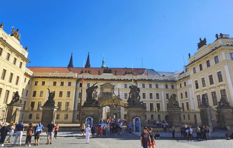 Best of Prague Private Walking Tour - Key Points