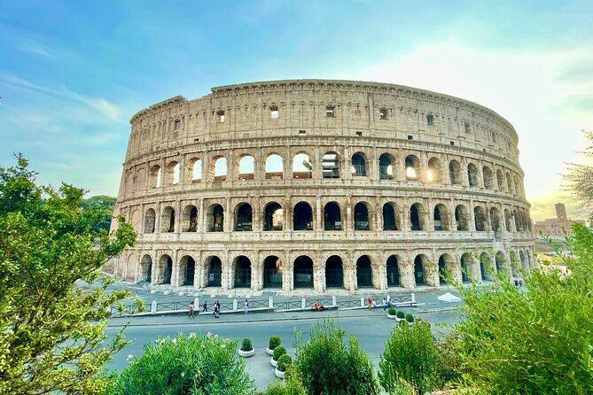 Best of Rome Colosseum, Squares and Fountains Private Walking Guided Tour - What Makes This Tour Stand Out