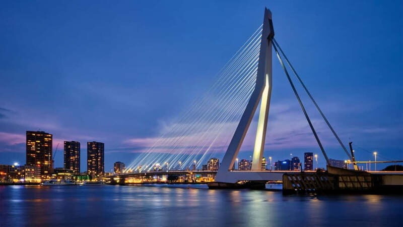 Best of Rotterdam: Private Walking Tour with a Local - Walking through Rotterdam’s Modern Marvels and Historic Corners