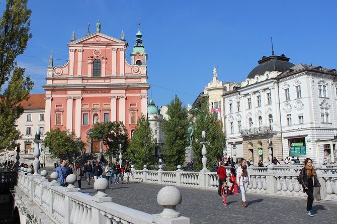 Best of SLOVENIA - Bled + Postojna + Ljubljana - Day Tour from Zagreb - FAQs