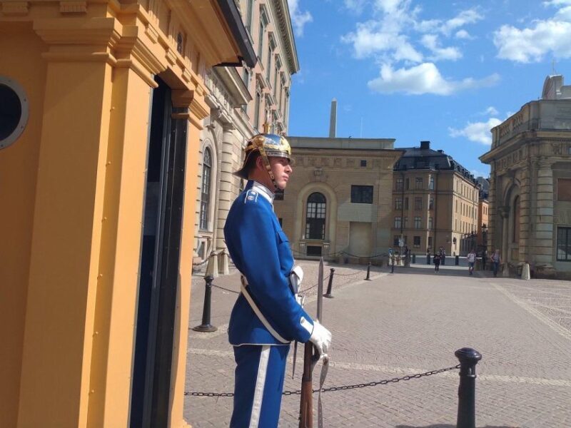 Best of Stockholm Walking Tour-3 Hours, Small Group max 10 - Who Should Sign Up?