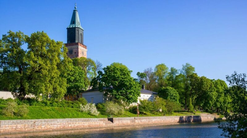 Best of Turku: Private Walking Tour with a Local - Price Analysis and Value