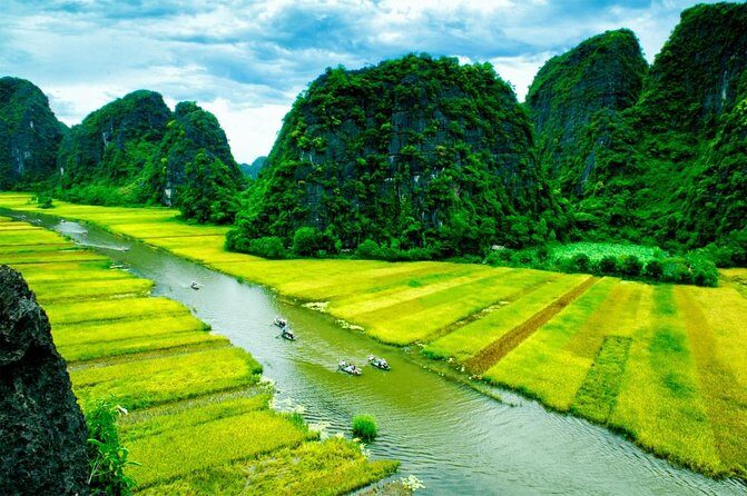 BEST RATE GUARANTEED 1 Day Trang An - Tam Coc - Mua Cave - Hoa Lu - A Review of the 1-Day Trang An - Tam Coc - Mua Cave - Hoa Lu Tour