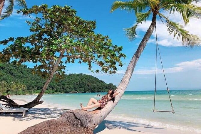 Best Seller Land Tour Phu Quoc Southern Island with lunch - First Stop: Phu Quoc Centre