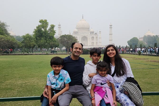 Best Taj Mahal Tour From Delhi - Exploring the Taj Mahal: A Sight Like No Other