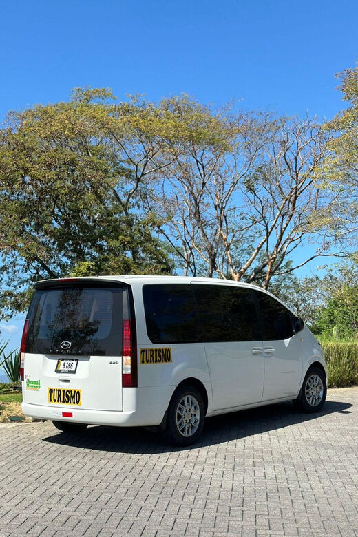 Best Value Deluxe Transportation La Fortuna - Monteverde - Key Points