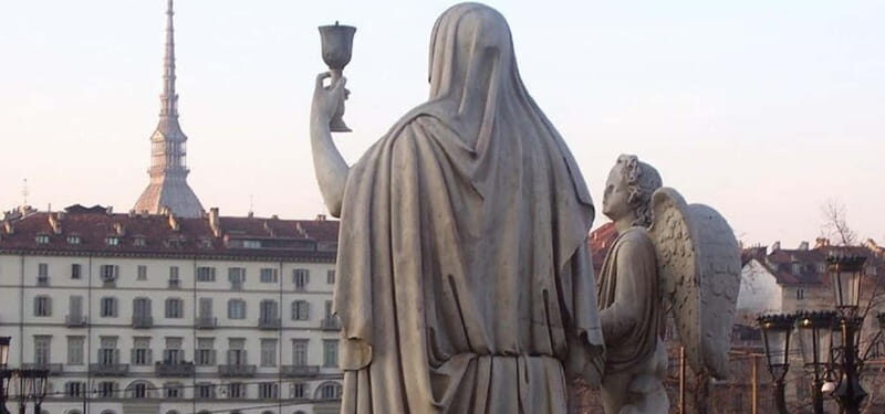 Between Templars and Freemasons - A Journey Between Mystery and Superstition - Key Points