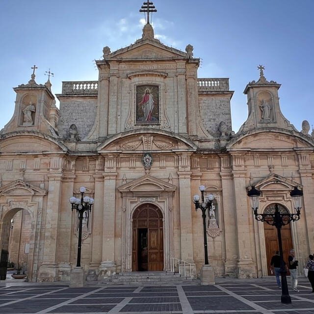 Between Walls and Stories: Pearls of Mdina and Rabat TOUR IN PORTUGUESE - Practical Tips for Visitors