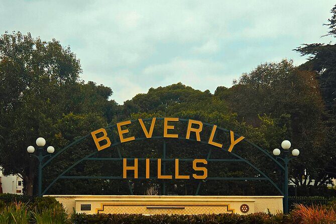 Beverly Hills and Rodeo Drive: A Self-Guided Audio Tour - FAQ